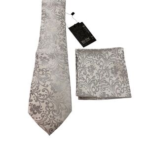62" Mens Silver Tie & Pocket Squares NWT Hi-Tie Fall